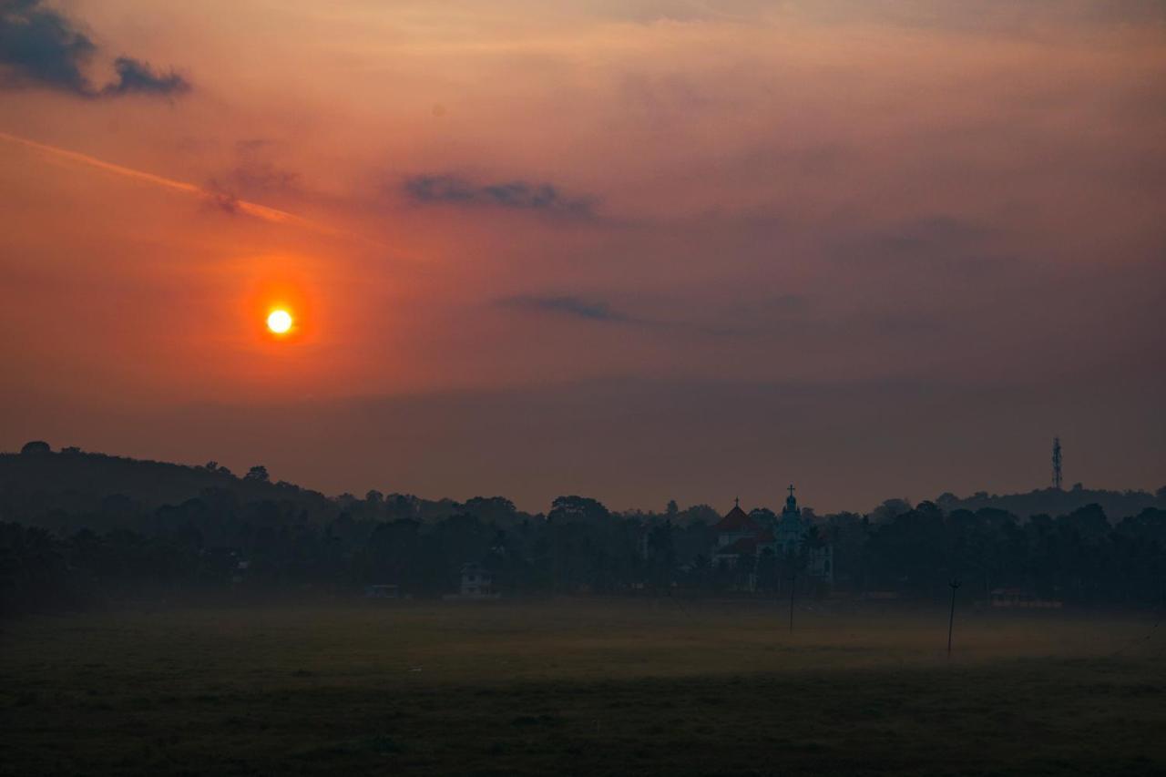 Jk Lodge Kottayam Esterno foto