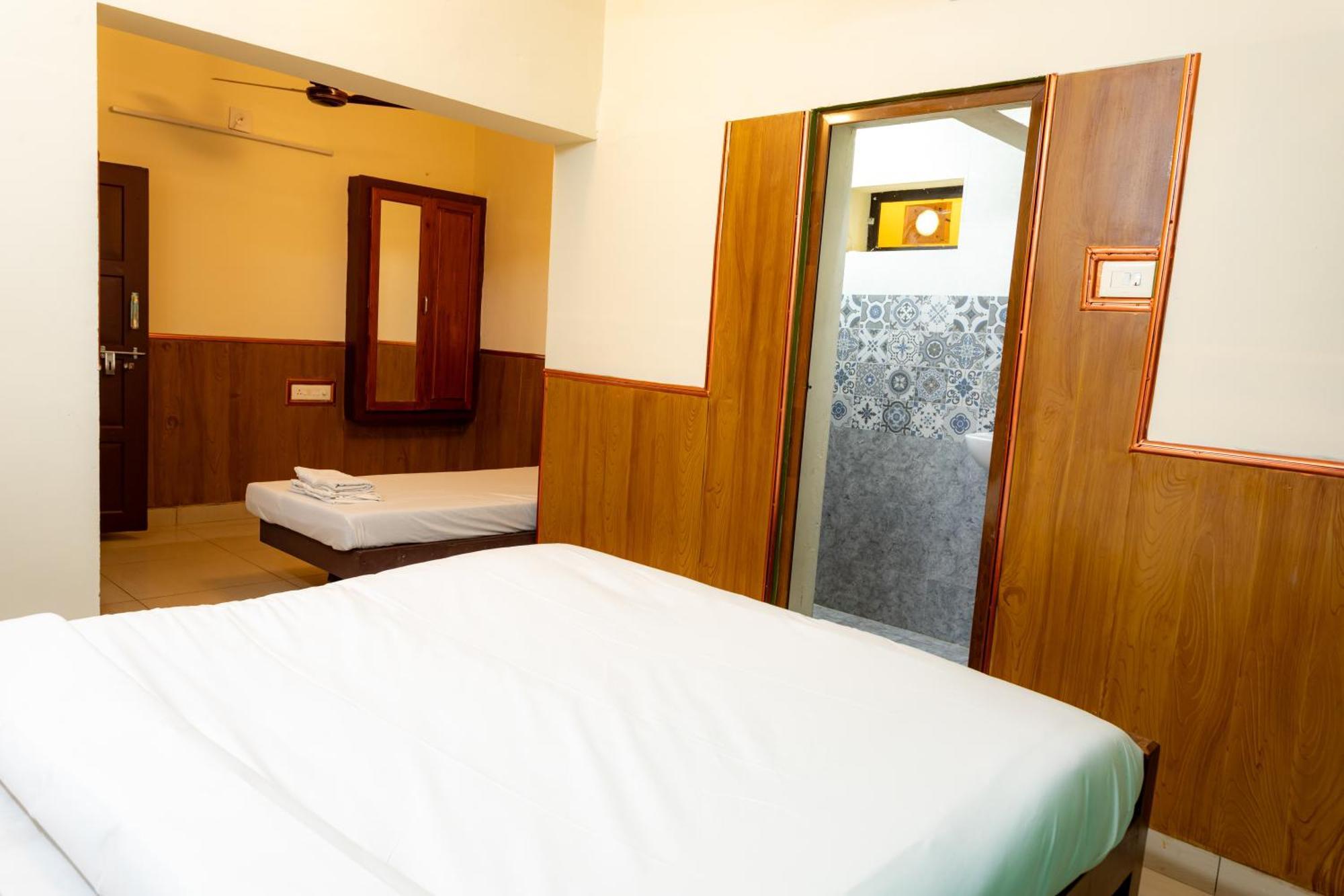 Jk Lodge Kottayam Esterno foto